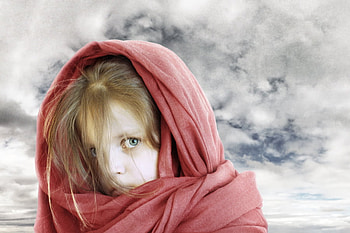 scared, girl, afraid, lonely HD wallpaper