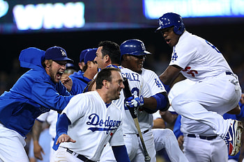 Dodgers , High-definition visuals, Sports team pride, Dynamic gameplay HD wallpaper