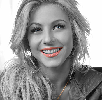 JULIANNE HOUGH BW, sexy, red, bw, women, lips, girls, julianne hough, models HD wallpaper