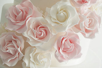 Cake decorative flowers, abstract, roses, pretty, decorations, flowers, craft HD wallpaper