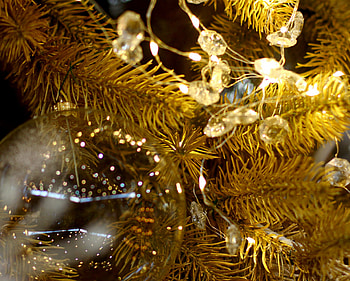 Christmas garland , Christopher sellers, Festive decoration, Holiday theme HD wallpaper