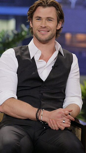Chris Hemsworth HD phone wallpaper