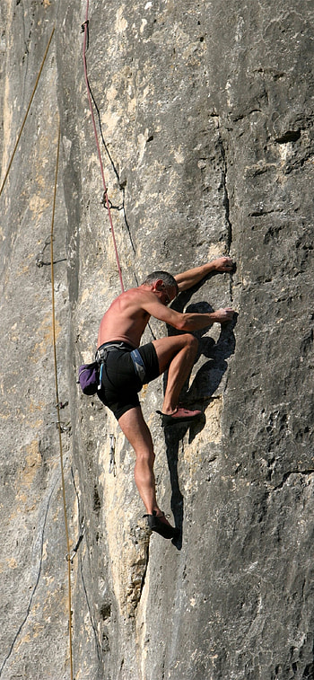Climbing , Beautiful sceneries, aesthetics, Adventure inspiration HD phone wallpaper