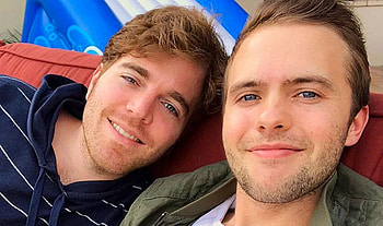 Ryland Adams, Disapproval of adoption, Opinions on parenting, Public reaction HD wallpaper