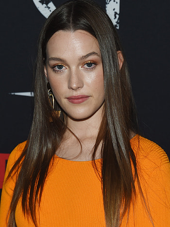 Victoria Pedretti movie poster, Actress portrait, Movie promotion, Character portrayal HD phone wallpaper