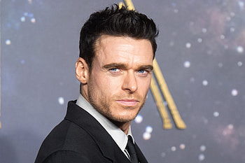 Richard Madden, Calvin Klein fragrance, Interview, Invigorating HD wallpaper