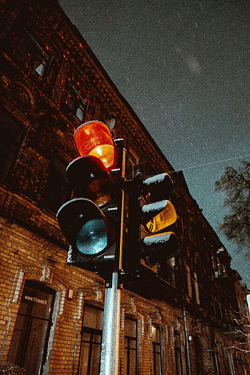 Night, Snow, Shine, Light, Miscellanea, Miscellaneous, Traffic Light HD phone wallpaper