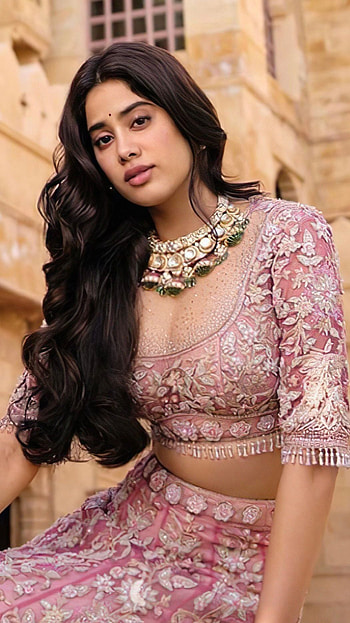 Janavi kapoor, bollywood actress HD phone wallpaper