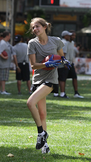 Willa Holland, hollywood actress, rugby HD phone wallpaper