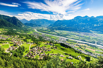 Liechtenstein Travels, Der Liechtenstein Weg, Scenic hike, Outdoor adventure HD wallpaper