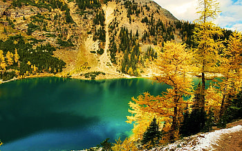 Autumn hike at Lake Agnes, Alberta, mountain, colors, trees, autumn, canada, water, rocks HD wallpaper