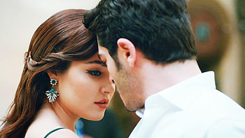 Murat and Hayat, Hande Ercel HD wallpaper