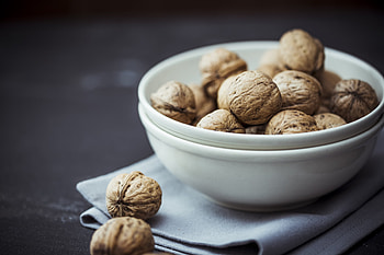Walnuts, Digestive health, Nutritional effects, LiveStrong insights HD wallpaper