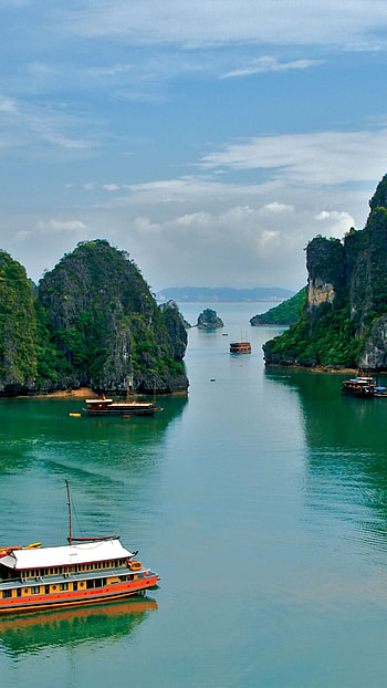 Halong Bay, Vietnam's charm, Alluring landscapes, que views HD phone wallpaper