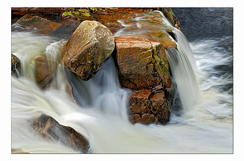 Autumn Stream, autumn fall, art , beautiful, water, rocks, stream HD wallpaper