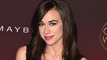 Colleen Ballinger, YouTube personality, Engaging content creator, Quirky charm HD wallpaper