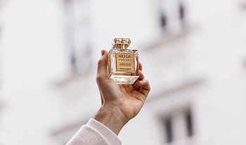 Roja Parfums, Fresh perfumes, New year fragrance, Invigorating scents HD wallpaper