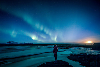 Sky, Miscellanea, Miscellaneous, Girl, Loneliness, Northern Lights, Aurora Borealis, Lonely, Alone HD wallpaper