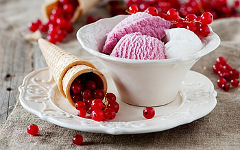 Ice cream, Currant dessert HD wallpaper