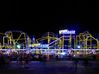 Fun fair, Exciting rides, Carnival atmosphere, Entertainment for all HD wallpaper