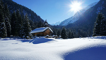 Cabin in Swiss Alps, sun, mountains, snow, trees, landscape, sky HD wallpaper