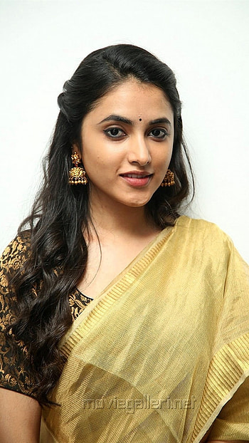 Priyanka Arul Mohan, Tollywood HD phone wallpaper