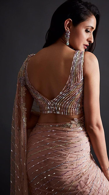 Pragya jaiswal, saree beauty HD phone wallpaper