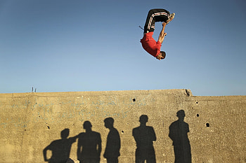 parkour , Stunning backgrounds, decor, Athletic inspiration HD wallpaper