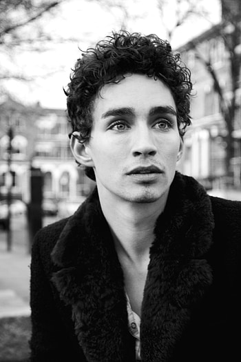 Robert Sheehan , Stylish backgrounds, Charming actor, Captivating charm HD phone wallpaper