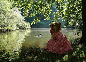 Days to Remember, sunny, duck, shade, girl, beautiful, tranquil, lake, pretty, trees, child HD wallpaper