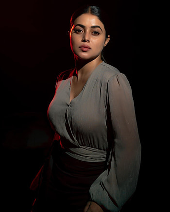Poorna kasim, Telugu actress, dress, fashion design HD phone wallpaper