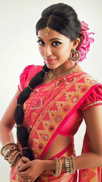 Parvati Nair, model, malayalam actress, saree beauty HD phone wallpaper