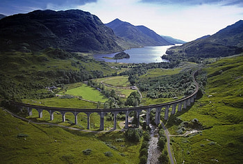 Glenfinnan Viaduct - Scotland, Glenfinnan Viaduct, Scottish Highlands, Harry Potter, Scotland HD wallpaper