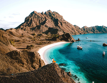 Komodo Island, National park, 2022 travel, Touring HD wallpaper