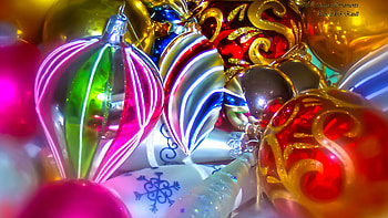 Colorful Christmas balls, colors, decoration, neon, xmas HD wallpaper