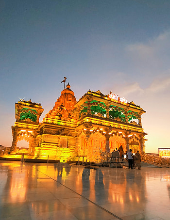 Kirti Mandir, radhe, varsana, krishna HD phone wallpaper