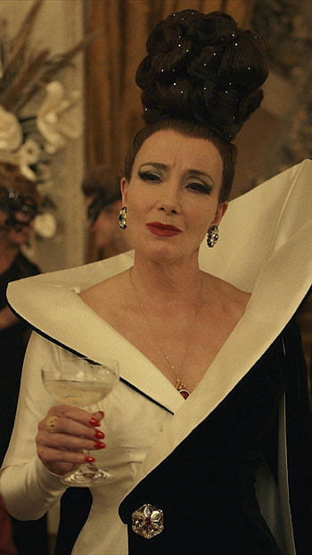 Cruella, Enjoy it now, Art of fit, Fashion statement HD phone wallpaper