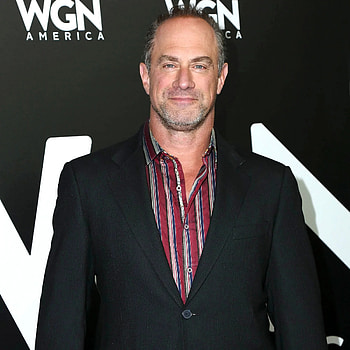Christopher Meloni, Viral , Tight pants, Social media frenzy HD phone wallpaper