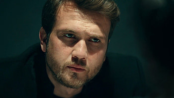 Aras Bulut Iynemli 2020, Fashion icon, Trendsetter, Stylish looks HD wallpaper
