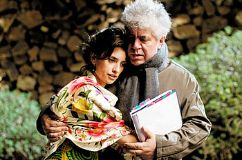 Pedro Almodvar, Parallel Mothers, Melodramatic relationship, Contemporary mothers HD wallpaper