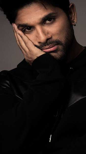Allu Arjun Pushpa, Allu Arjun, Expressions HD phone wallpaper