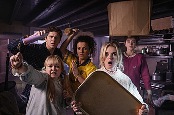 Derry Girls Season 3, Release date confirmed, Excitement builds, Anticipated premiere HD wallpaper