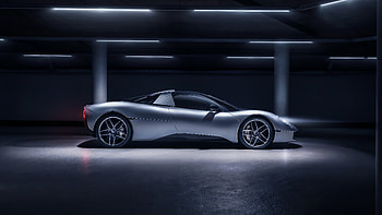 Gordon Murray Automotive T33 2022 2 Cars HD wallpaper