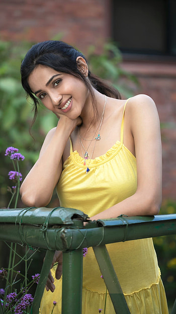 Riya suma, telugu actress, gorgeous HD phone wallpaper