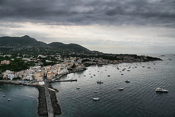 Sailing Classes, Ischia Island, Italy HD wallpaper