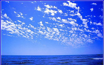 Simple Sea in Italy, sea, clouds, italy, simple HD wallpaper