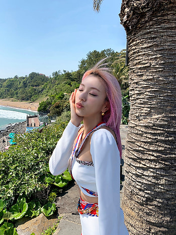 Chaeyoung, twice, kpop HD phone wallpaper