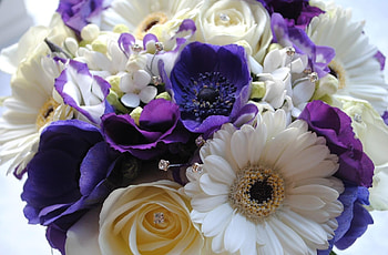 Flowers, Roses, Decorations, Gerberas, Bouquet, Handsomely, It's Beautiful HD wallpaper