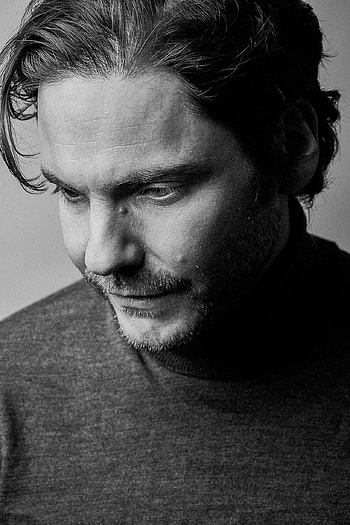 Daniel Bruhl, Marvel Heroes, Actor, German HD phone wallpaper