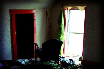 Anyone Home?, chair, scary, room, closet, house, monster, creepy, dark HD wallpaper